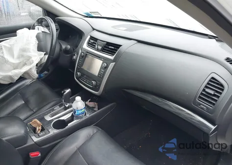 2017 Nissan Altima 2.5/S/Sv/Sl/Sr z USA, uszkodzony, nr VIN 1N4AL3AP0HC483580